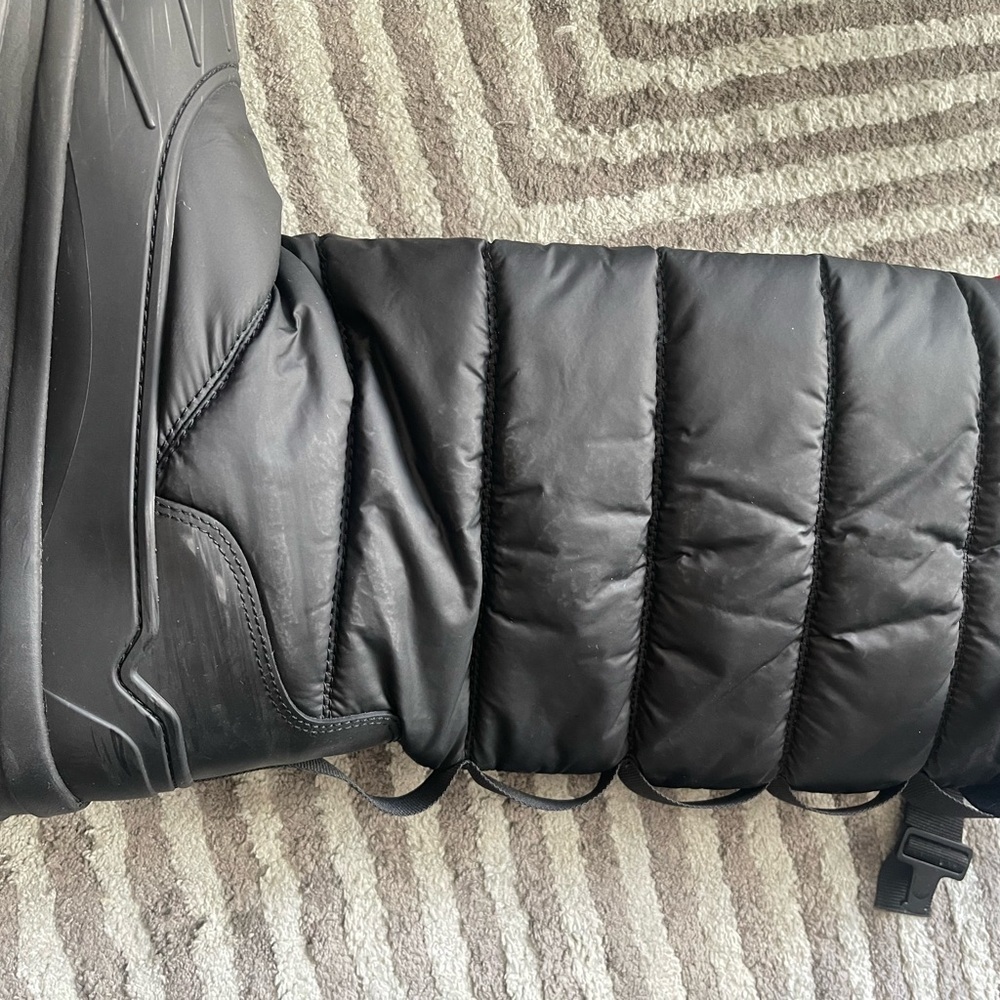 Hunter Black Quilted Boots - Picture 8 of 10